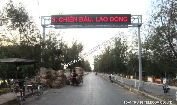 Cổng chào H.Vĩnh Hưng – Long An